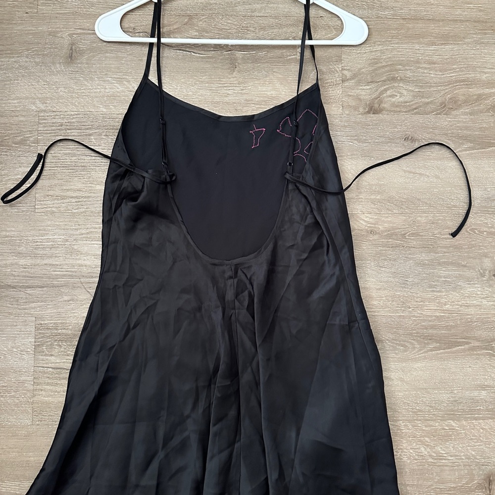NWT vintage Victoria's Secret Black and Pink Slip Size Medium - Picture 2 of 4